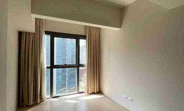 2 Bedrooms Uptown Ritz with parking slot