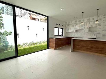 HERMOSA CASA EN PREVENTA, CON EXCELENTE UBICACIÓN, ZONA PAISAJES DEL TESORO