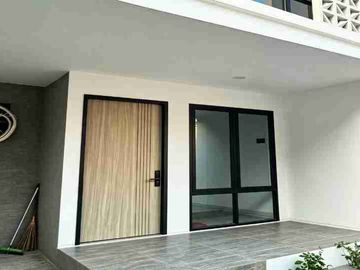 Rumah Baru 3 Lantai SHM Pondok Bambu Jakarta Timur