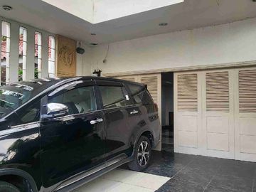 DIJUAL RUMAH MEWAH 3 LANTAI – KEMANG PRATAMA, BEKASI