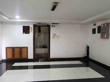 DIJUAL RUMAH MEWAH 3 LANTAI – KEMANG PRATAMA, BEKASI