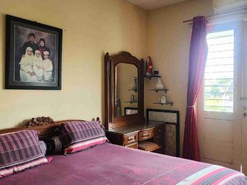 DIJUAL RUMAH MEWAH 3 LANTAI – KEMANG PRATAMA, BEKASI