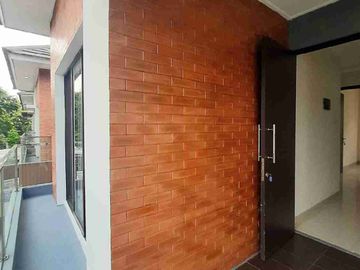 *MODERN HOUSE WITH BALCONY TERRACE*

Cluster Prime Sektor 9