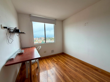 VENTA de APARTAMENTO en PORTALES DEL NORTE ubicado a pocos pasos de la Biblioteca Julio Mario Santo Domingo, rodeado de parques, zonas verdes, comerci