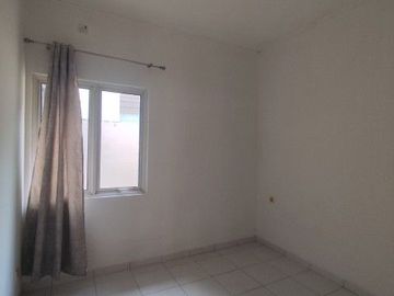 Rumah 1 Lantai Uk 8x17 di Suvarna Sutera Tangerang 1KA0002C