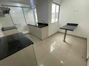 VENDO DEPARTAMENTO EN LINCE LÍMITE CON SAN ISIDRO