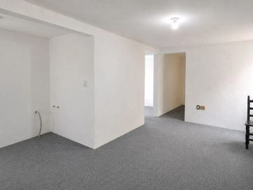 Departamento con 3 recamaras cerca de Metro Agricola Oriental, Iztacalco, CDMX.