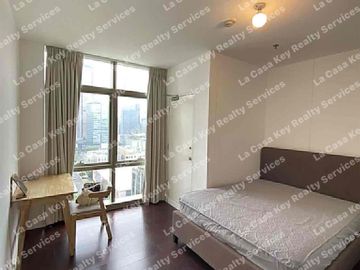 FOR Lease/Rent Two(2) Bedroom with maids room and 1Parking Near High Street BGC _ West Gallery Place BGC, Taguig