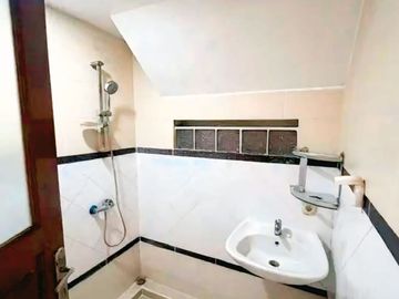 Rumah Cantik Lux Siap Huni di Singgasana Pradana Bandung