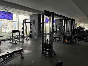 Venta de amplio departamento con Excelente vista en Privada del bosque