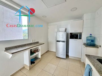 2 recámaras y terraza con vista a las áreas comunes