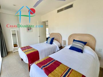 2 recámaras y terraza con vista a las áreas comunes
