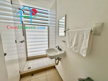 2 recámaras y terraza con vista a las áreas comunes