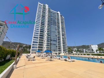 2 recámaras y terraza con vista a las áreas comunes