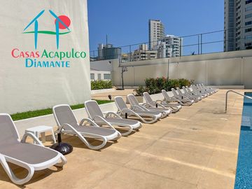 2 recámaras y terraza con vista a las áreas comunes