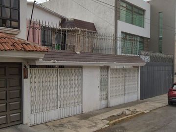 SIERRA MORENA NO.170, VALLE DON CAMILO, TOLUCA, EDO.MEX. Bonita casa en venta, EXCELENTE OPORTUNIDAD de formar un patrimonio