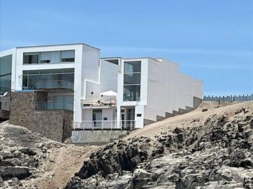 Casa frente al mar Punta Corrientes