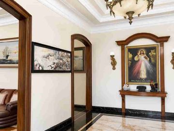 RUMAH MEWAH SULTAN SURABAYA SELATAN DI MARGOREJO INDAH FULL MARMER ITALY DEKAT A YANI, JEMURSARI