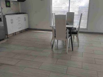 SE ALQUILA LINDO  APARTAMENTO EN EL NORTE AMOBLADO Y SERVICIOS AGUA Y ENERGÍA, WIFI INCLUIDO