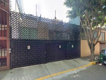 CASA EN VENTA EN CALLE POLEN, FRACCIONAMIENTO EL RELOJ