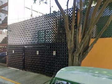 CASA EN VENTA EN CALLE POLEN, FRACCIONAMIENTO EL RELOJ