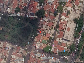 CASA EN VENTA EN CALLE POLEN, FRACCIONAMIENTO EL RELOJ