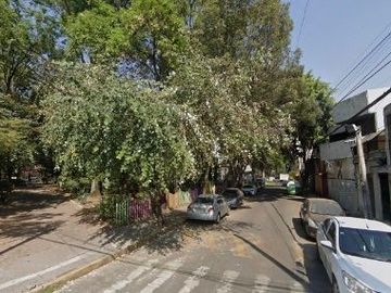 CASA EN VENTA EN CALLE POLEN, FRACCIONAMIENTO EL RELOJ