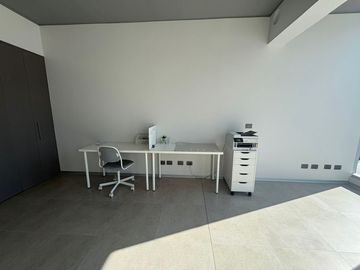 Bosques Montemar, oficina 36 M2, Planta Libre, 1 baño, estacionamiento