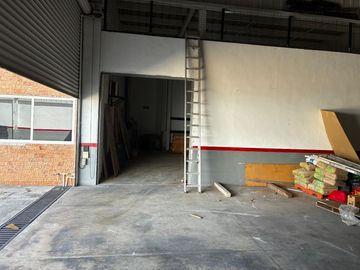 VENTA DE BODEGA SOBRE LA CARRETERA A MOTUL, Yuc.