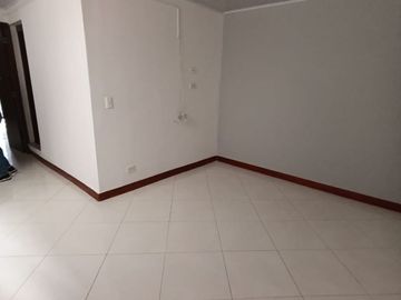 Apartamento en arriendo Loma del Indio  Poblado