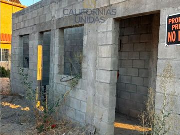1 SOLO NIVEL EN CONSTRUCCION  LOMAS DE CANTAMAR ROSARITO B.C.