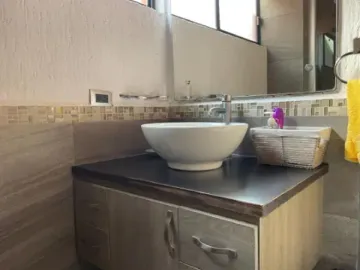 CASA EN VENTA TEQUISQUIAPAN QUERETARO