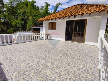 CASA CAMPESTRE EN VENTA – NILO, CUNDINAMARCA