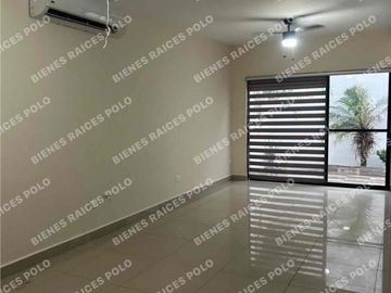 CASA EN RENTA DOMINIO  CUMBRES EN PRIVADA