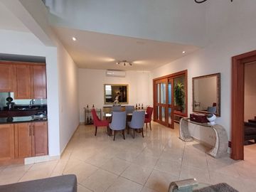 Casa en Venta en Privanzas 5to sector en Monterrey N.L.