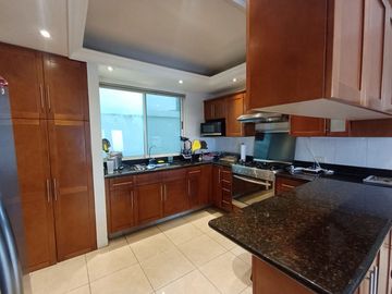 Casa en Venta en Privanzas 5to sector en Monterrey N.L.