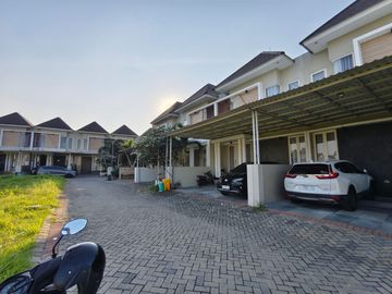 LUAS 105 M2!! DIJUAL RUMAH VIA LELANG DI RUNGKUT SURABAYA (PERUM WISATA SEMANGGI)