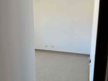 VENDO CASA SECTOR LA CASTELLANA