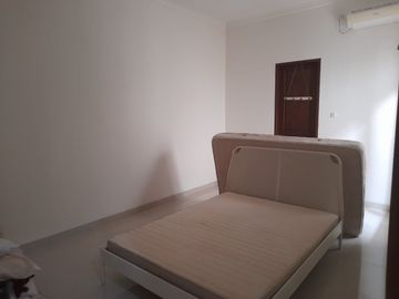 Jual Murah Rumah Bebas Banjir Dekat MRT Di Pangkalan Jati Cinere (SPL0309)