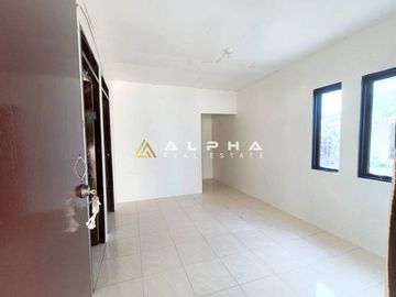 Dijual Rumah Bambu Kuning Puskopkar Batu Aji
