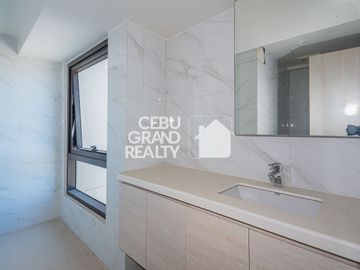 Modern Loft Unit with Panoramic Sea Views at Mandani Bay
