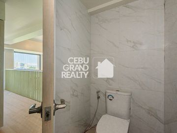 Modern Loft Unit with Panoramic Sea Views at Mandani Bay