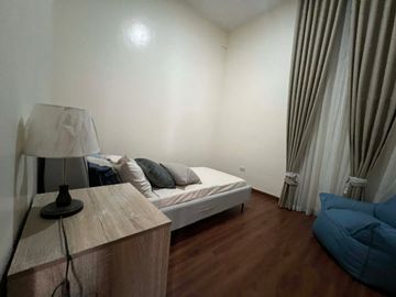 Townhouse in Tandang Sora Quezon City Inside Subdivision with 2 Car Garage SD