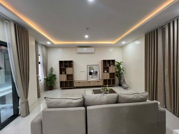 Townhouse in Tandang Sora Quezon City Inside Subdivision with 2 Car Garage SD