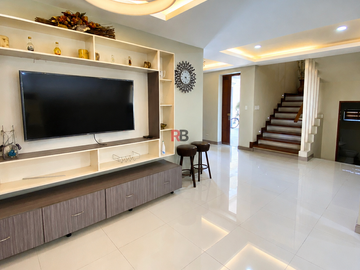 ₱25M House for Sale: Las Villas de Manila, Biñan, Laguna