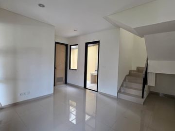 DISEWA RUMAH ASTHA PASAR KEMIS MURAH