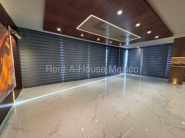Loma Dorada Penthouse de Dos Niveles con Vista Panorámica | Querétaro VM3409