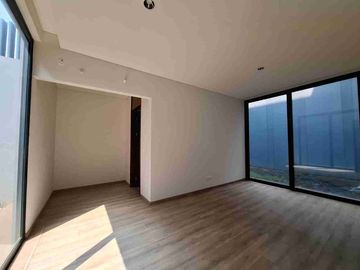 Dijual cepat rumah baru belum pernah huni di Nava Park-Bsd City