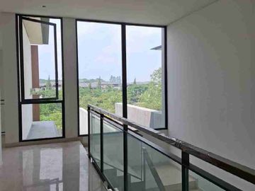 Dijual cepat rumah baru belum pernah huni di Nava Park-Bsd City