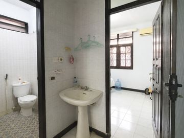 For Sale! Rumah Keluarga Lokasi Strategis di Pancoran – Jaksel